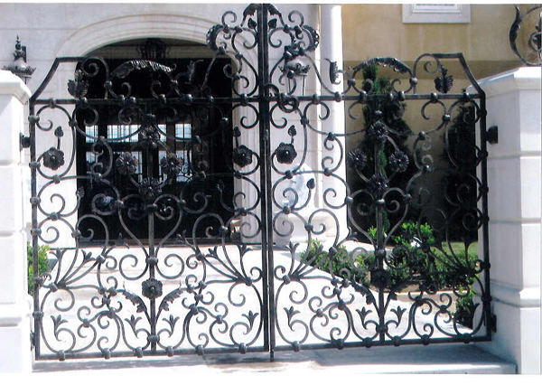 Wrought Iron Entry Gate - Dallas, TX